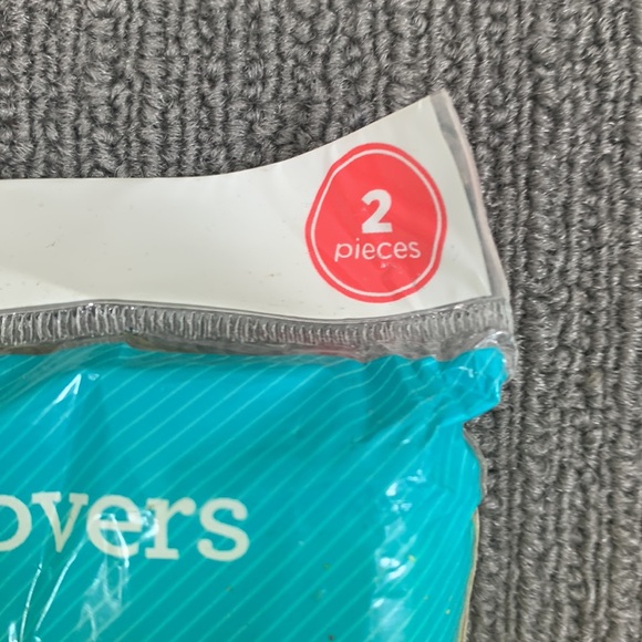 Value 2 Pack Way To Celebrate Plastic Round Table Covers Neon Yellow 84 inch New - Picture 4 of 9